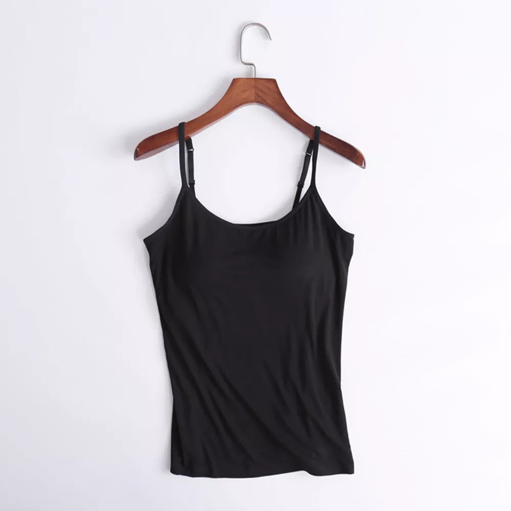 <p>🔥2 IN 1🔥<br />Tank With Built-In Bra</p>