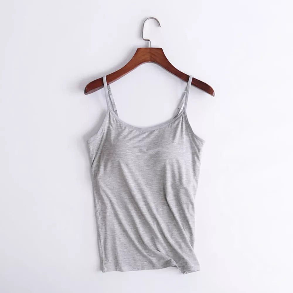 <p>🔥2 IN 1🔥<br />Tank With Built-In Bra</p>