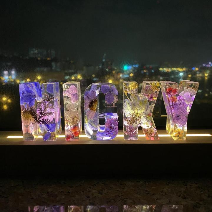 Dried Flowers Resin Letter Lamp - Handmade
