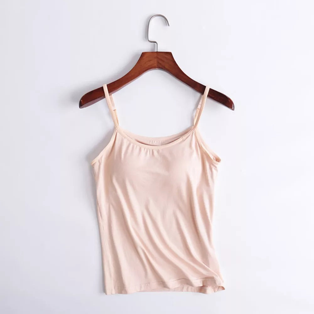 <p>🔥2 IN 1🔥<br />Tank With Built-In Bra</p>