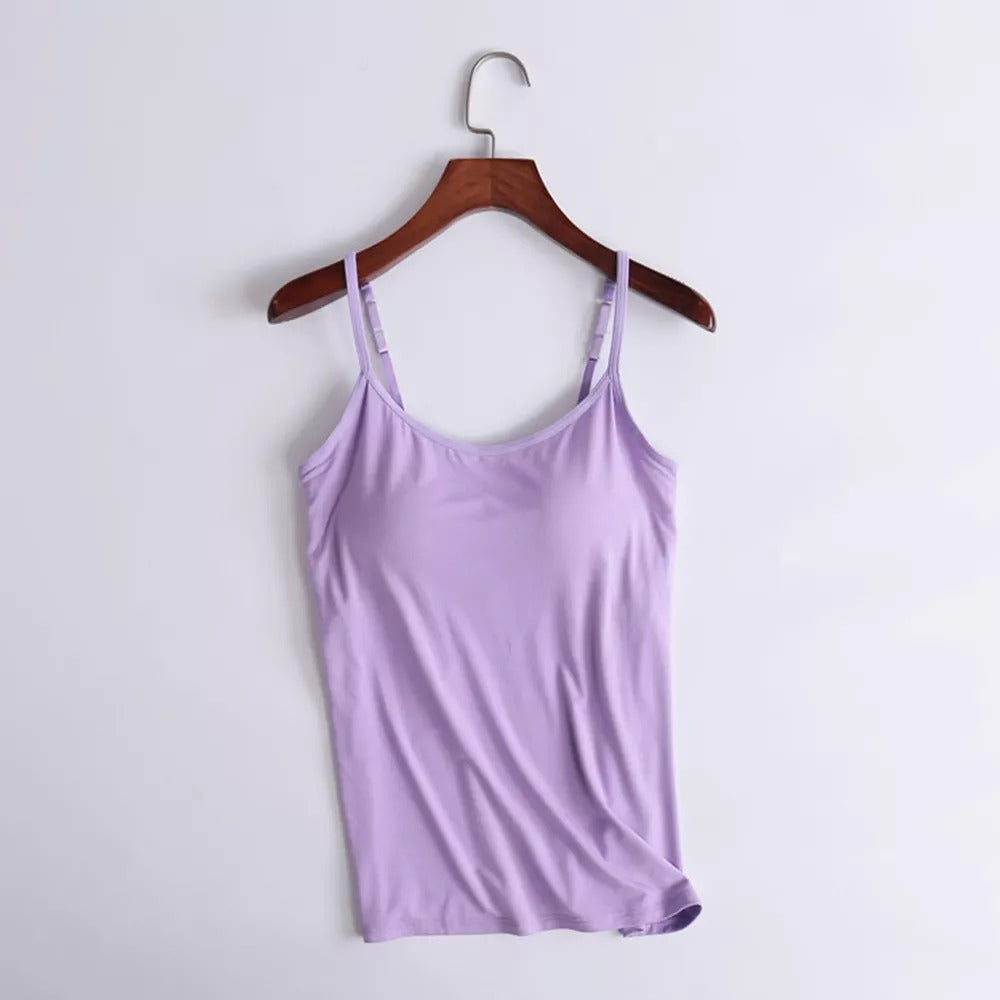 <p>🔥2 IN 1🔥<br />Tank With Built-In Bra</p>